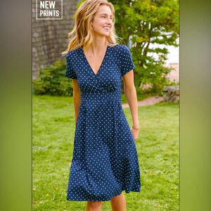 L.L. Bean polka dot v neck knit dress 1X